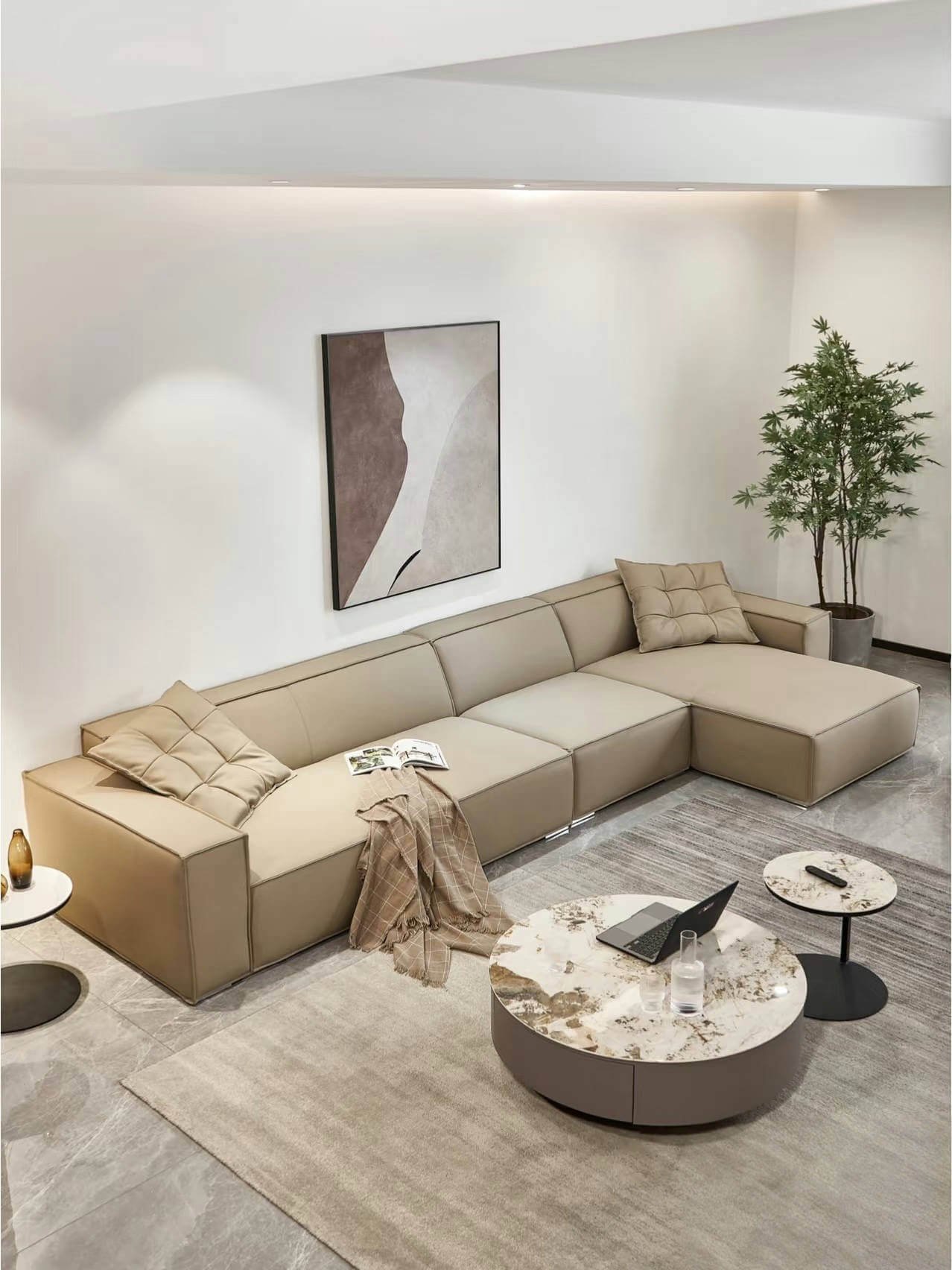 Full-Grain Leather “Tofu Block” Sofa: The Perfect Blend of Comfort and Design