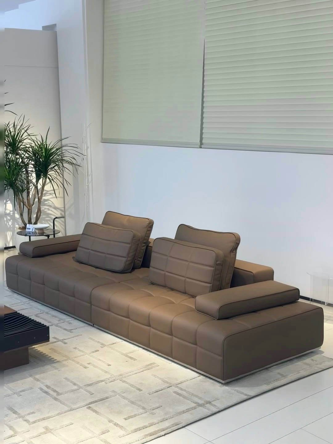 Lawrence Sofa—When a Sofa Is No Longer Just a Sofa, But a Magic Box for Your Home!