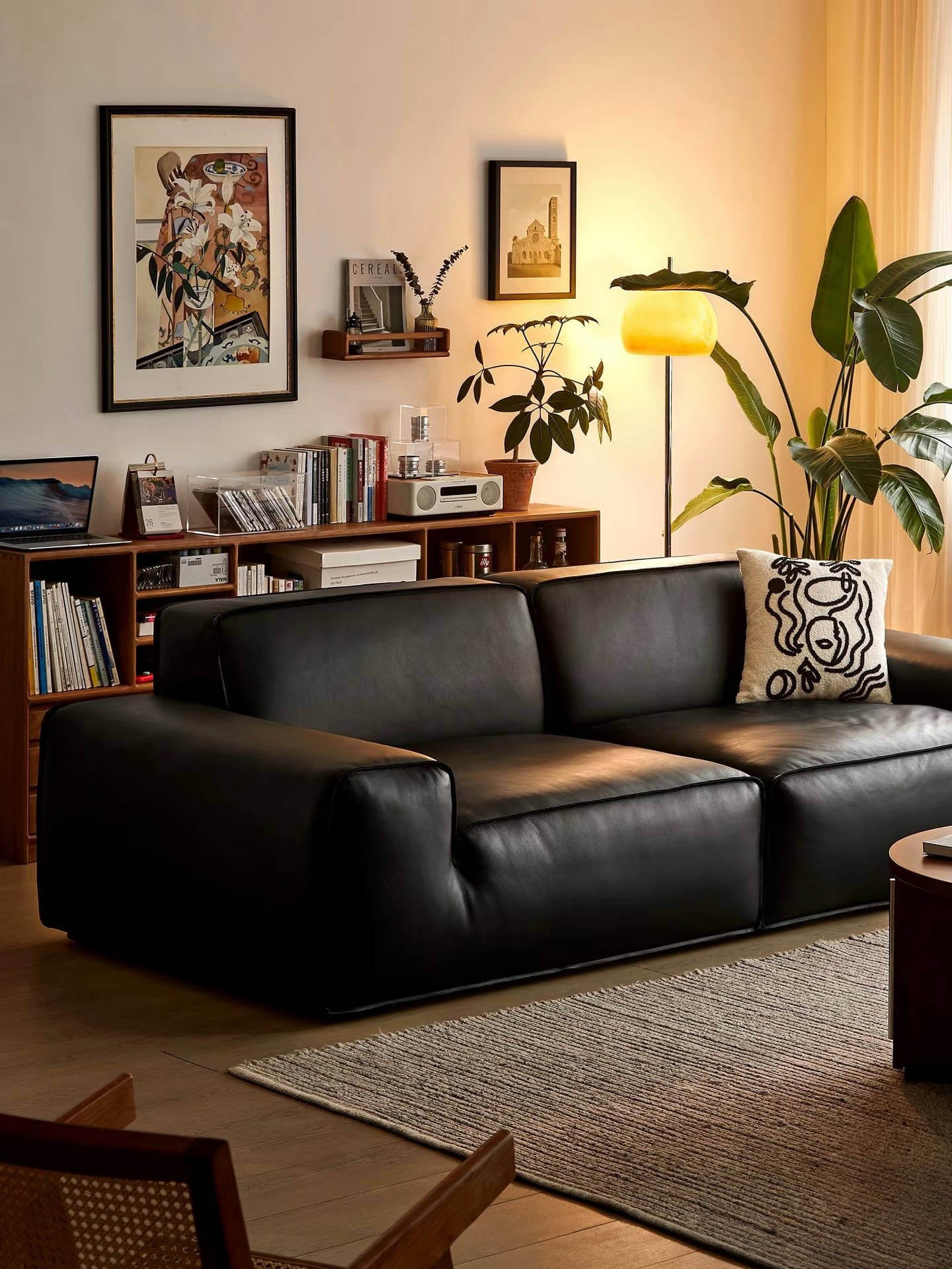 The Big Bull Sofa: The Perfect Choice for Family Comfort and Relaxation
