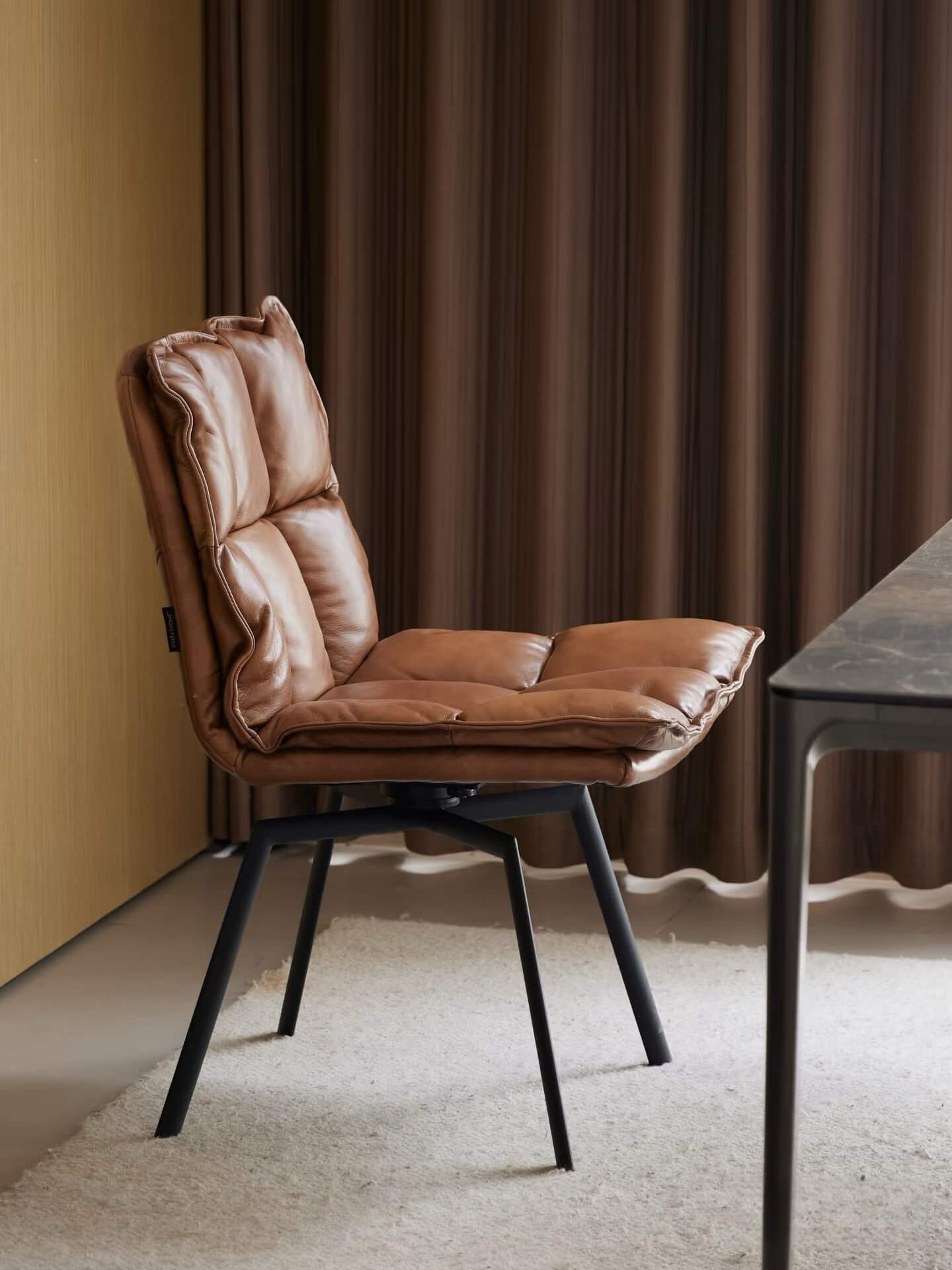 Hot Selling Genuine Leather Dining Chair
