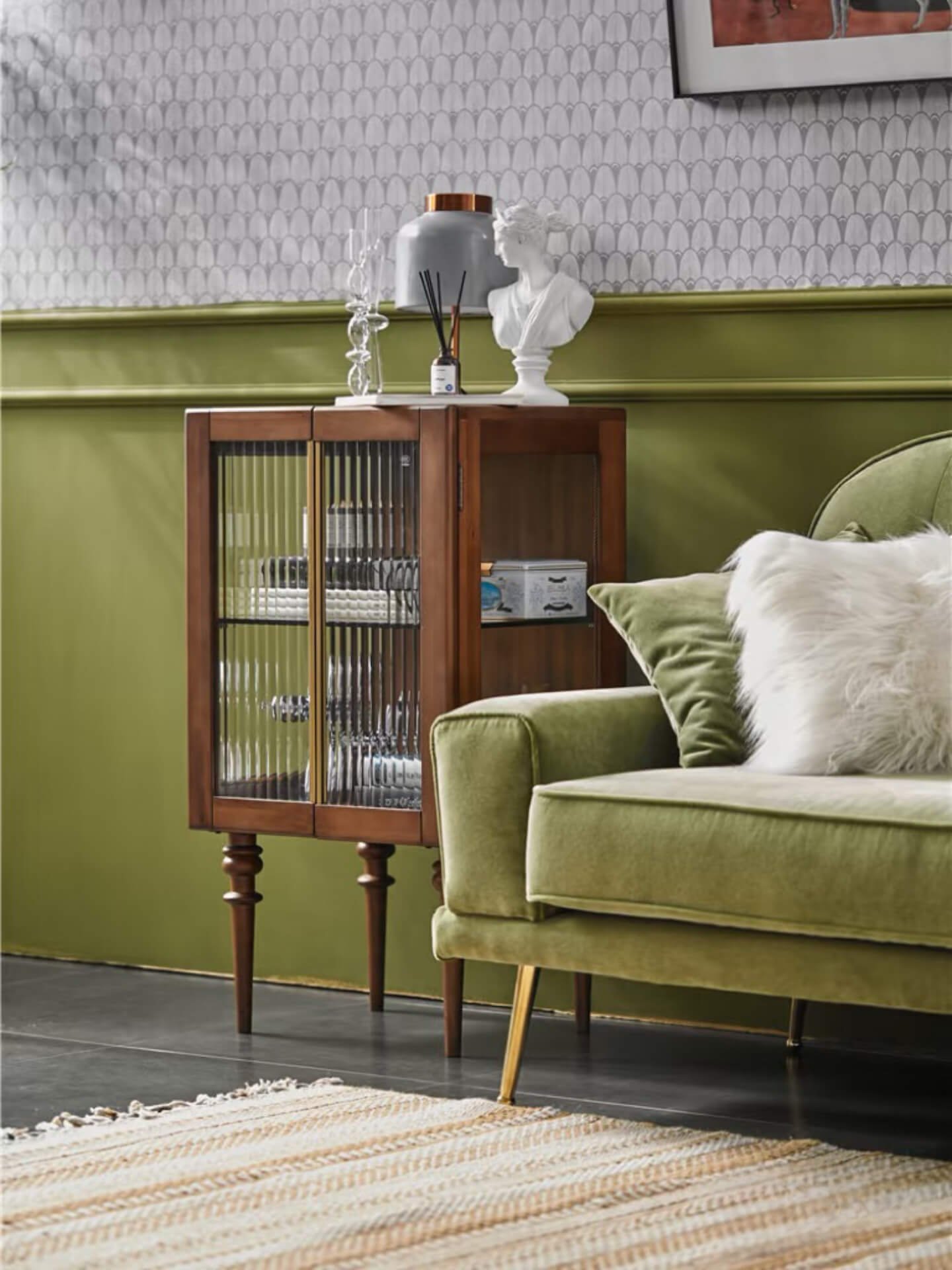 The Mid-Century Charm: Blending Retro and Modern in Your Home