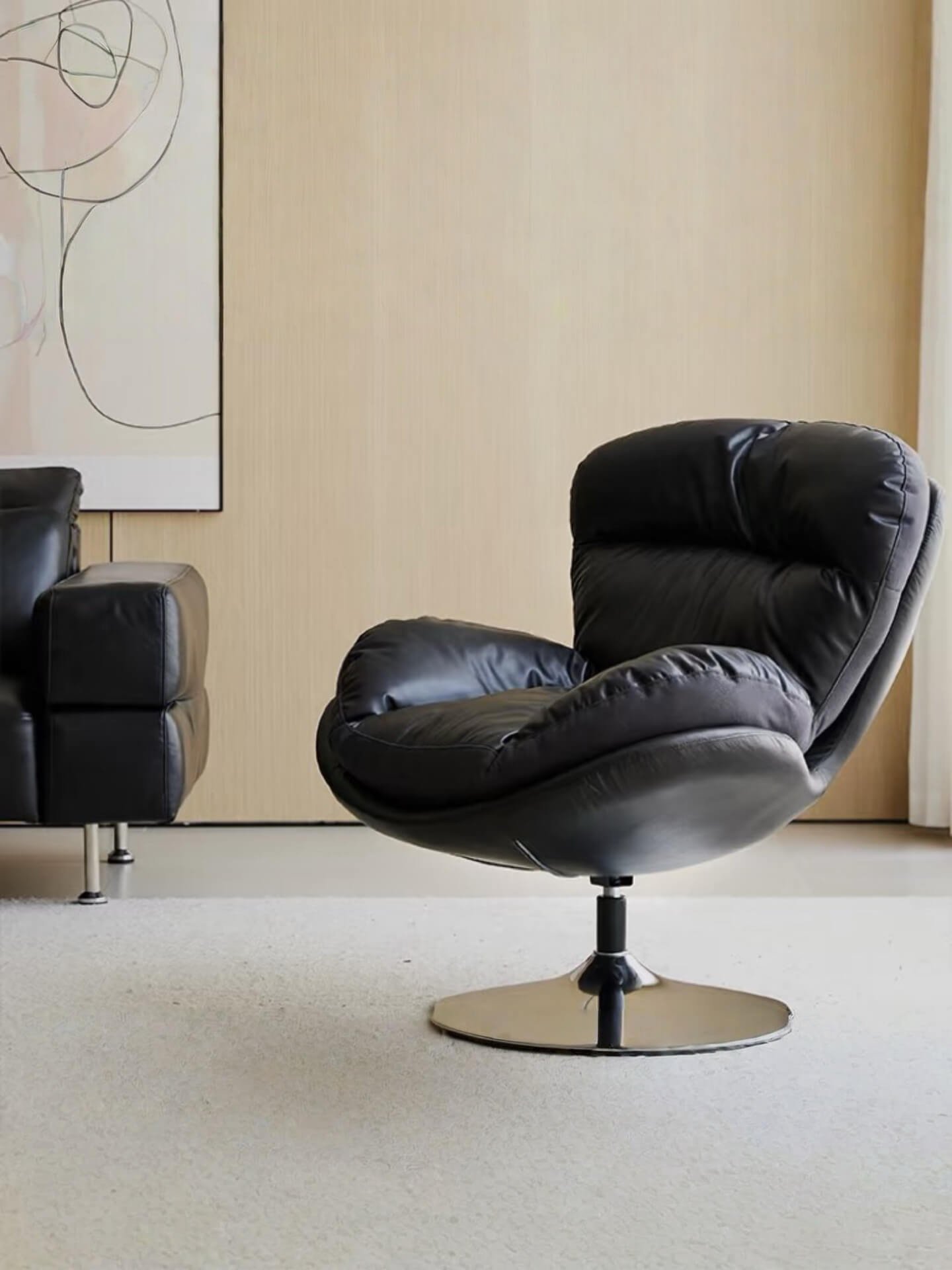 The Irresistible Leather Egg Chair: A Perfect Blend of Comfort and Quality