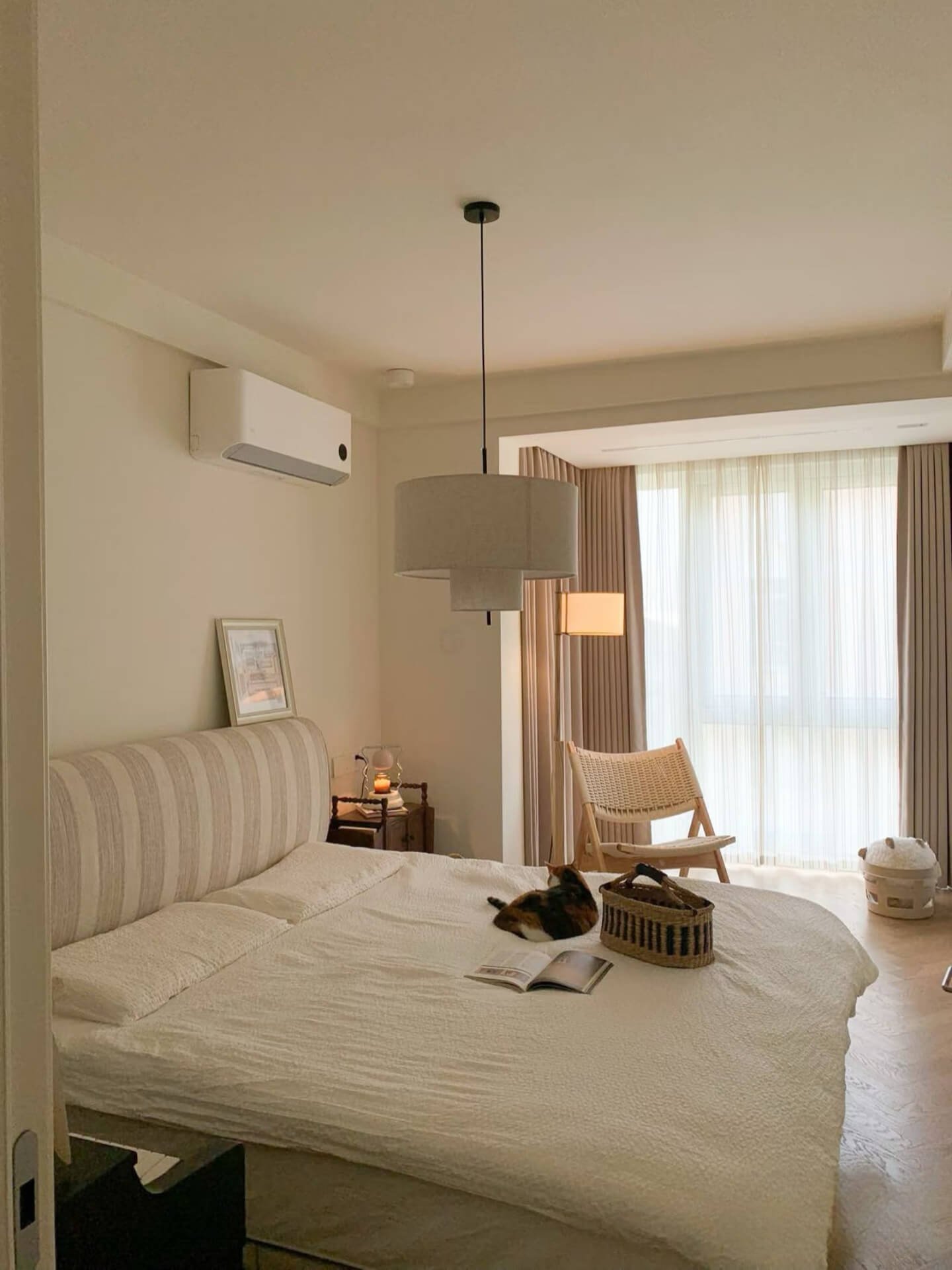 The Romantic Tone of Mid-Century Style